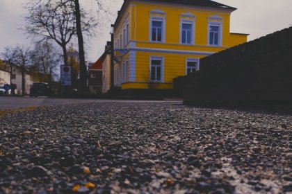 Revêtement routier à base d'eau pour trottoirs